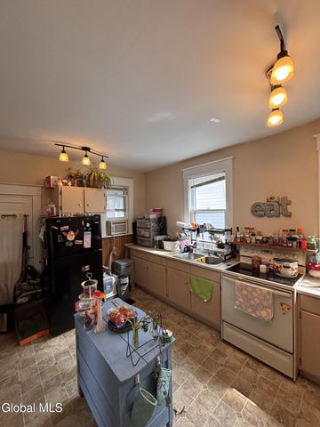 20 Delaware Terrace, Albany, NY 12209
