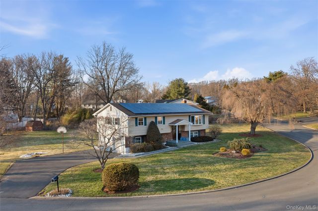 6 Cider Mill Court, New City, NY 10956