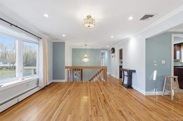 6 Cider Mill Court, New City, NY 10956