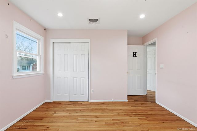 6 Cider Mill Court, New City, NY 10956