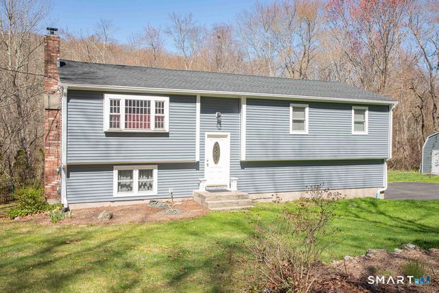 27 Old Skinner Street, East Hampton, CT 06424