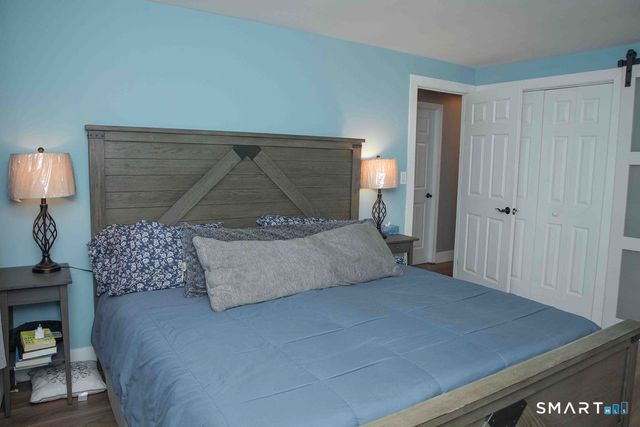 27 Old Skinner Street, East Hampton, CT 06424