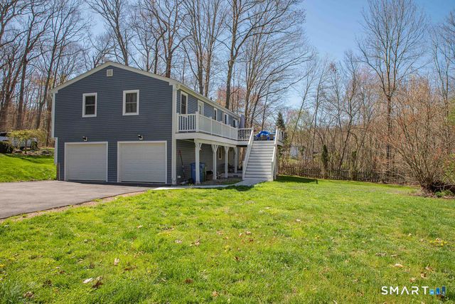 27 Old Skinner Street, East Hampton, CT 06424