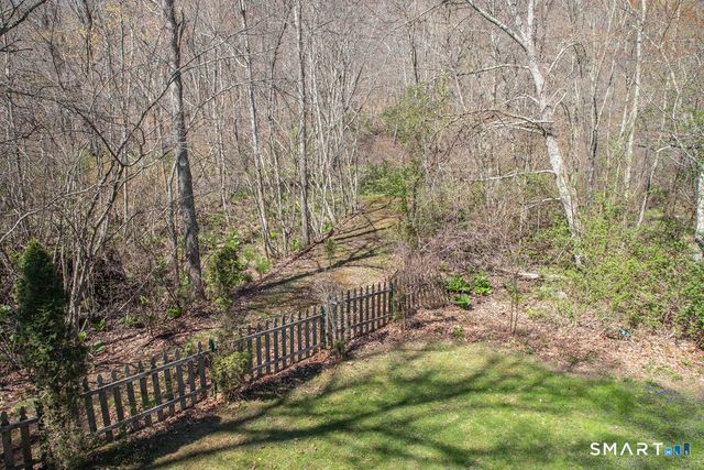 27 Old Skinner Street, East Hampton, CT 06424