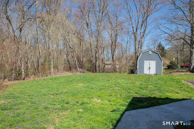 27 Old Skinner Street, East Hampton, CT 06424