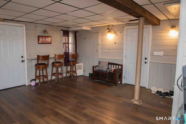27 Old Skinner Street, East Hampton, CT 06424
