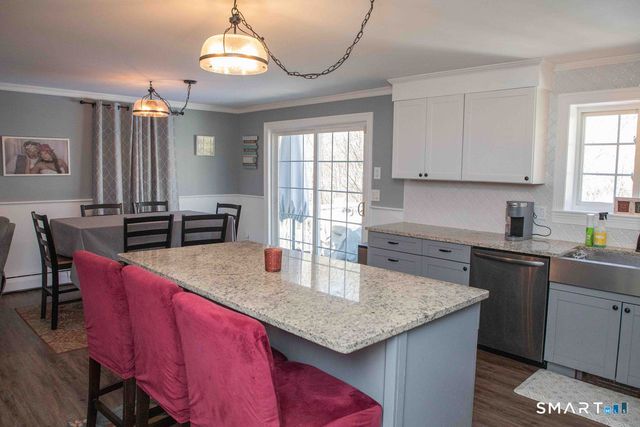 27 Old Skinner Street, East Hampton, CT 06424