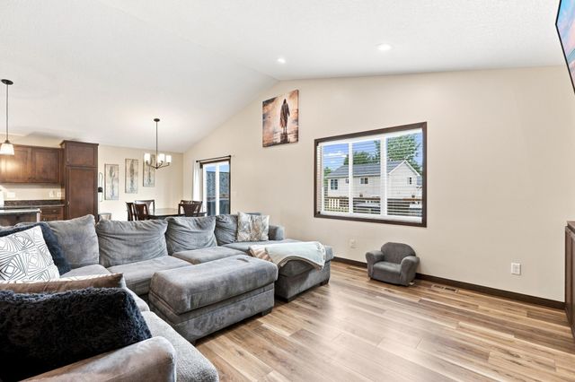 13103 9th Avenue S, Zimmerman, MN 55398