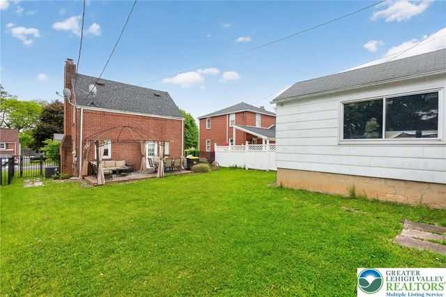 1716 Carlisle Street, Bethlehem City, PA 18017