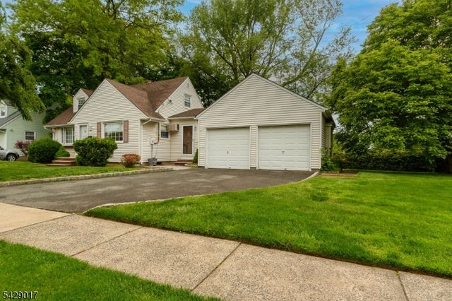 98 Bromley Pl, Nutley Twp., NJ 07110