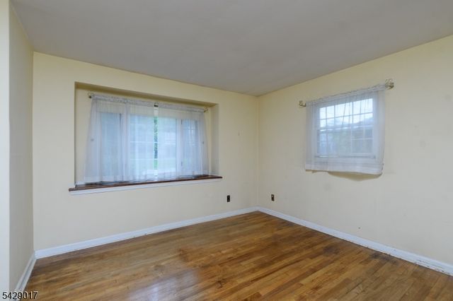 98 Bromley Pl, Nutley Twp., NJ 07110