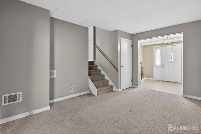 24 Moryan Road, Edison, NJ 08817