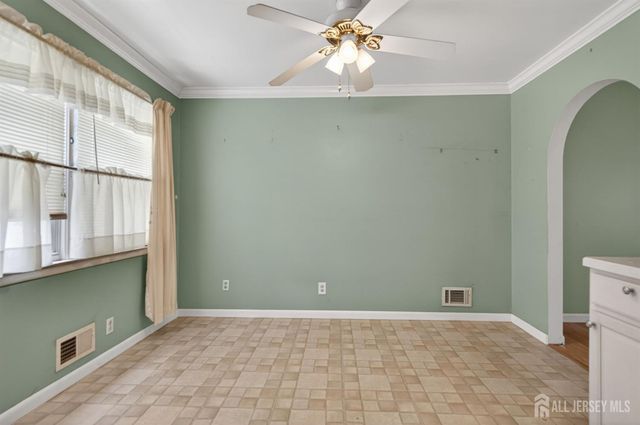24 Moryan Road, Edison, NJ 08817