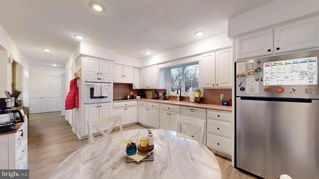 2459 BUTTONWOOD DR, Vineland, NJ 08361