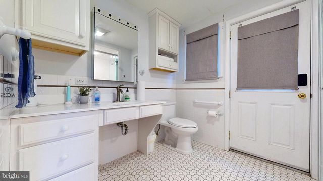 2459 BUTTONWOOD DR, Vineland, NJ 08361