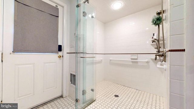 2459 BUTTONWOOD DR, Vineland, NJ 08361