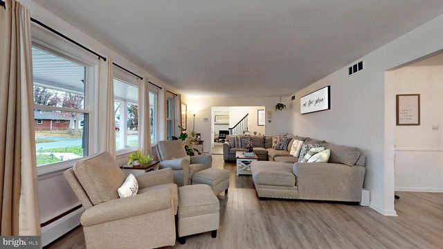 2459 BUTTONWOOD DR, Vineland, NJ 08361