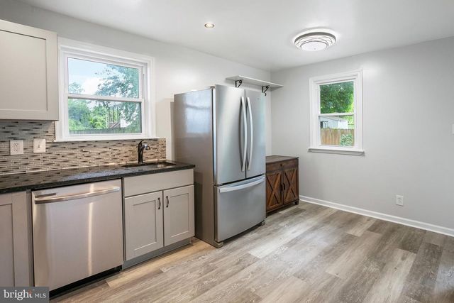 614 LARCHMONT AVE, Capitol Heights, MD 20743