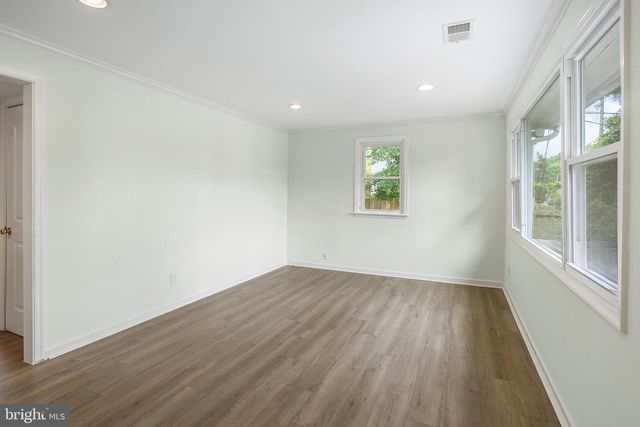614 LARCHMONT AVE, Capitol Heights, MD 20743