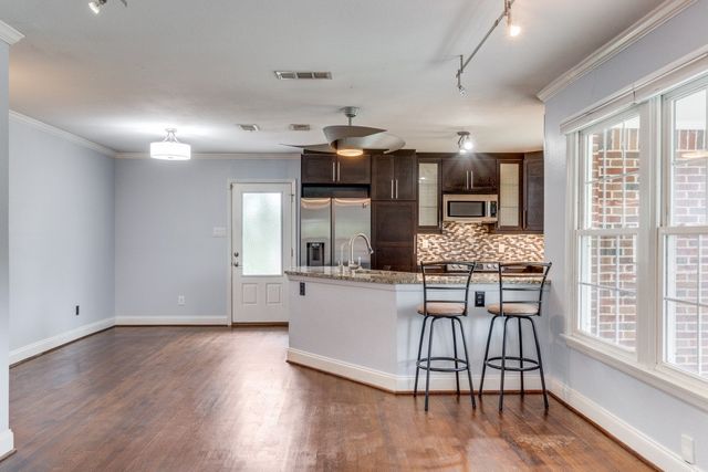 9520 Ash Creek Drive, Dallas, TX 75228