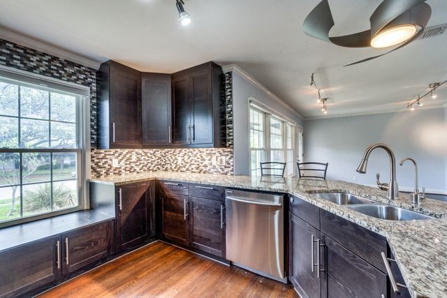 9520 Ash Creek Drive, Dallas, TX 75228