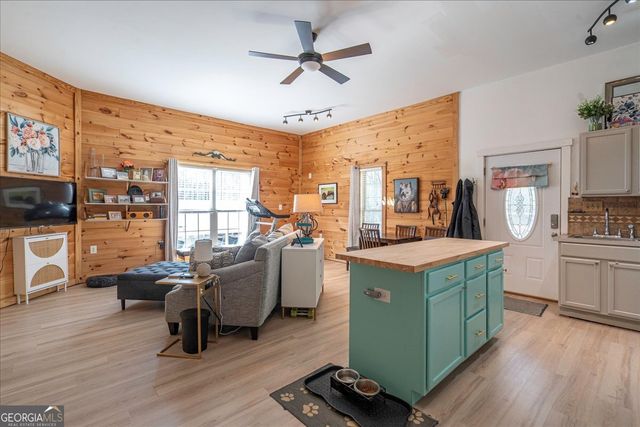 102 Beaverdam Creek Road, Winterville, GA 30683