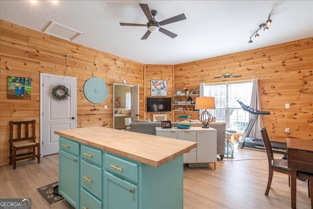 102 Beaverdam Creek Road, Winterville, GA 30683