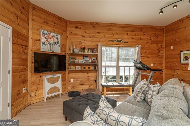 102 Beaverdam Creek Road, Winterville, GA 30683