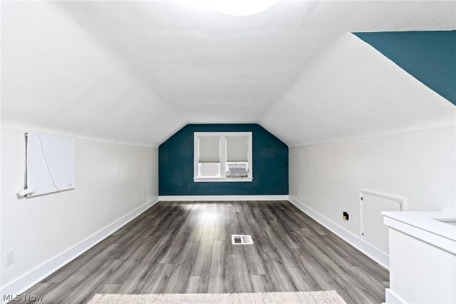 958 W Exchange Street, Akron, OH 44302