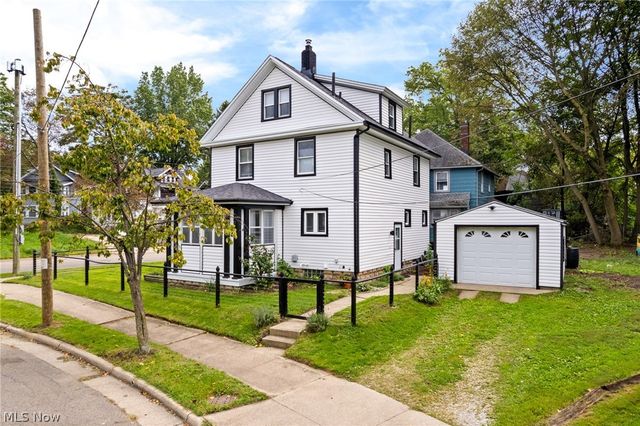 958 W Exchange Street, Akron, OH 44302