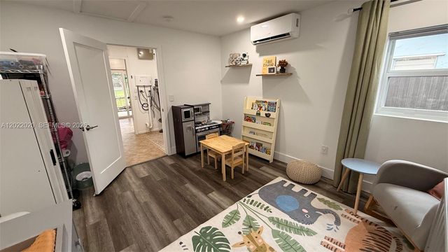 22743 SW 56th Ave, Boca Raton, FL 33433