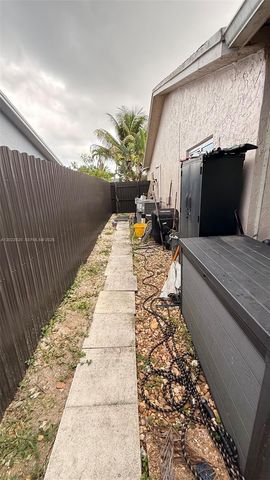 22743 SW 56th Ave, Boca Raton, FL 33433
