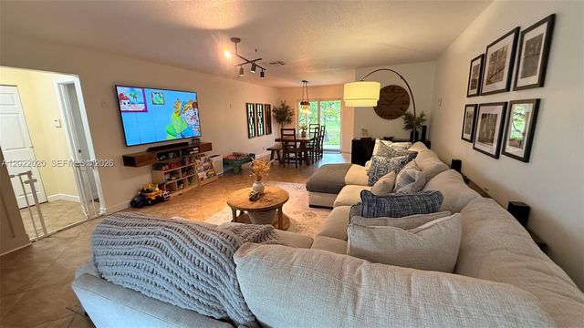22743 SW 56th Ave, Boca Raton, FL 33433