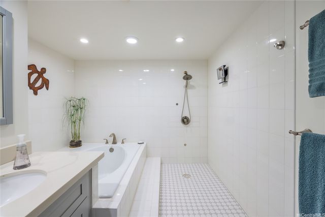 1015 Wilder Avenue 1104, Honolulu, HI 96822