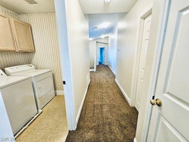 5953 Crumbling Ridge Street, Henderson, NV 89011