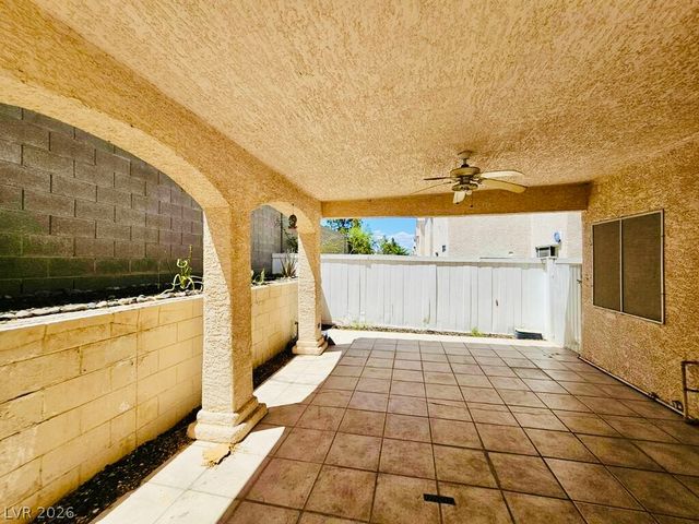 5953 Crumbling Ridge Street, Henderson, NV 89011