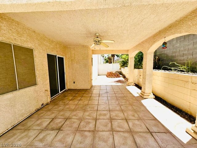 5953 Crumbling Ridge Street, Henderson, NV 89011