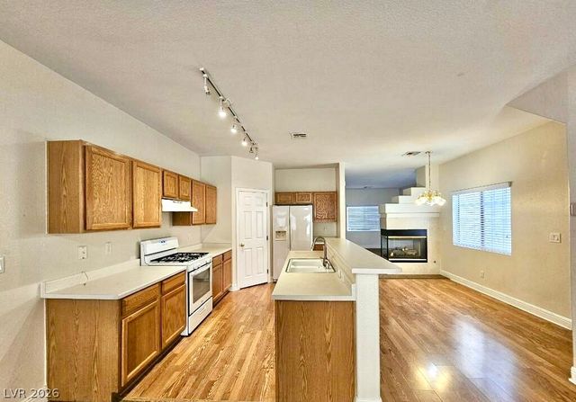 5953 Crumbling Ridge Street, Henderson, NV 89011