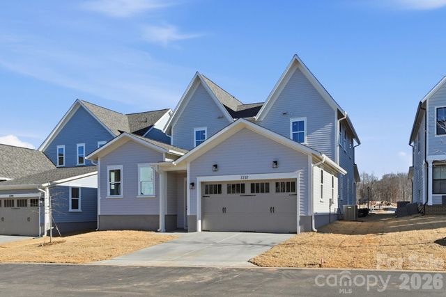 7237 Westrow Avenue, Charlotte, NC 28278