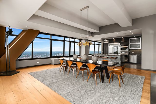 175 E Delaware Place 9210, Chicago, IL 60611