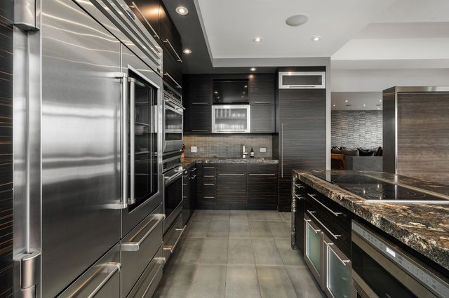 175 E Delaware Place 9210, Chicago, IL 60611