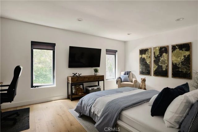 4472 Louise Avenue, Encino, CA 91316