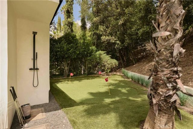4472 Louise Avenue, Encino, CA 91316