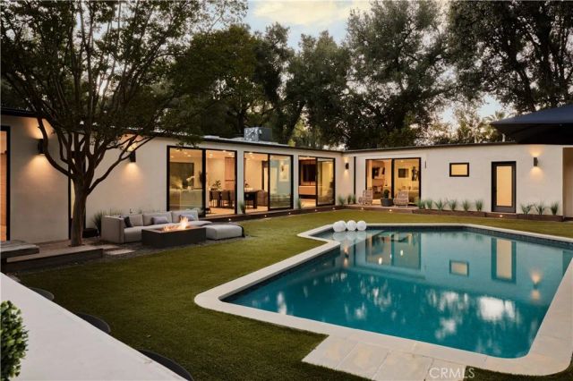 4472 Louise Avenue, Encino, CA 91316