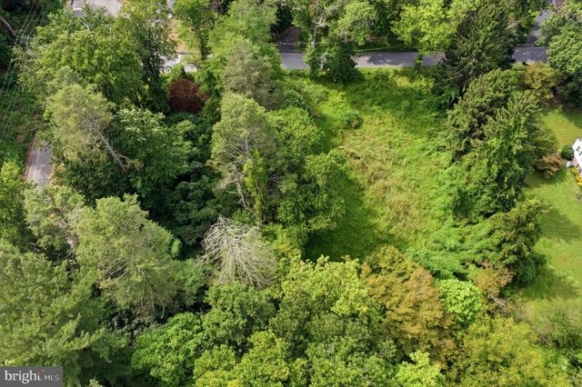 811 CRUM CREEK RD, Media, PA 19063
