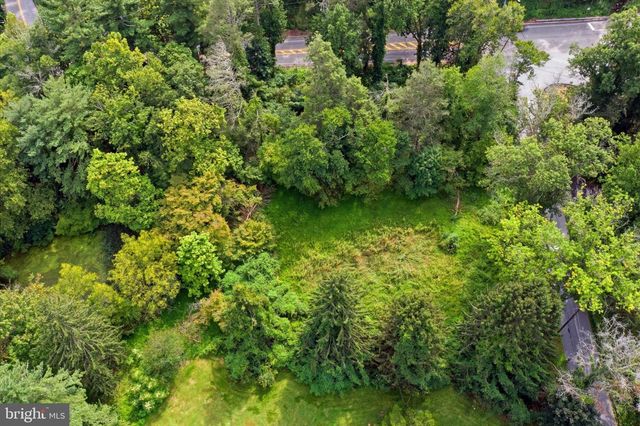 811 CRUM CREEK RD, Media, PA 19063