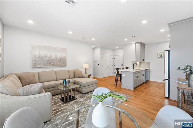 660 Bloomfield Avenue 405, Bloomfield, NJ 07003
