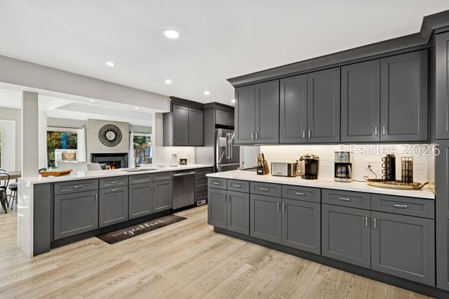 8 Windjammer Ct, Hilton Head Island, SC 29928