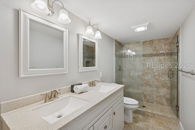 8 Windjammer Ct, Hilton Head Island, SC 29928