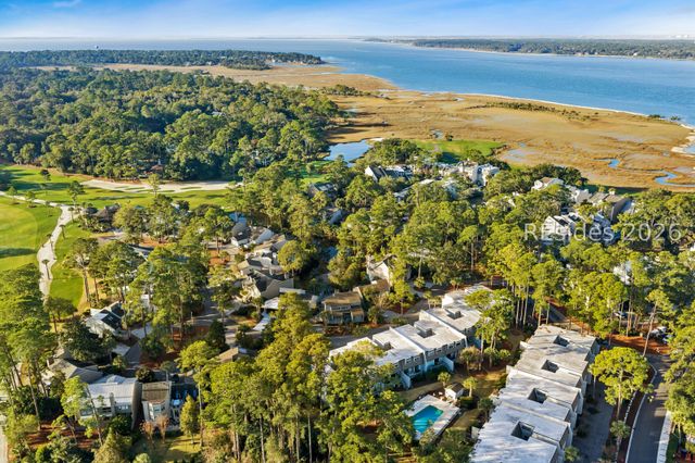 8 Windjammer Ct, Hilton Head Island, SC 29928